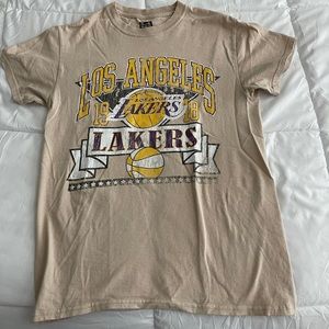 Lakers tshirt